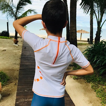 White/ orange short-sleeved rash top (zipped)