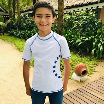 White/ blue short-sleeved rash top (zipped)