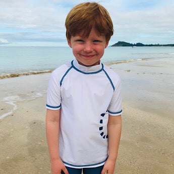 White/ blue short-sleeved rash top (zipped)