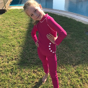 Magenta/ white long-sleeved all-in-one swimsuit