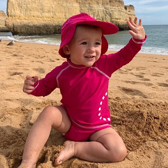 Magenta/ white long-sleeved rash top (zipped)